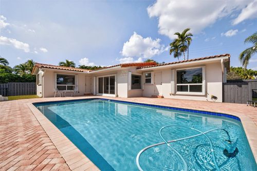 1762 Ne 38th St, Oakland Park, FL, 33334-5446 | Card Image