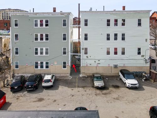 8-50 1/2 Common St, Lawrence, MA, 01840-1749 | Card Image