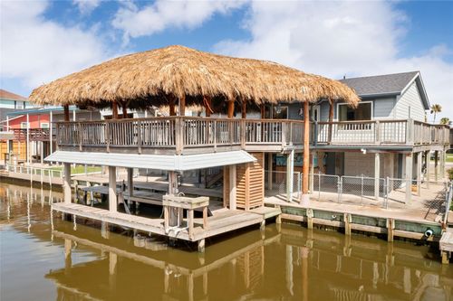 31 Lakeside Dr, Hitchcock, TX, 77563-2517 | Card Image