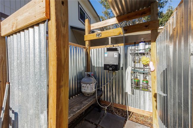 Very cool outdoor shower! | Image 34