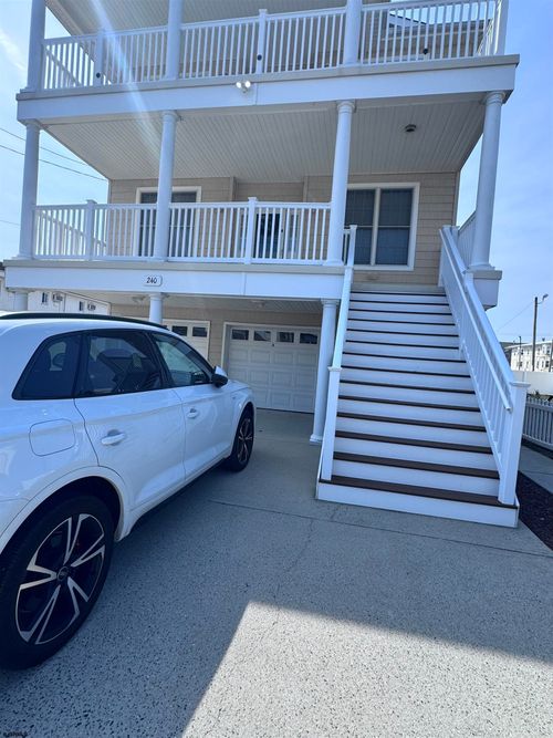 240 E Taylor Ave, Wildwood, NJ, 08260 | Card Image