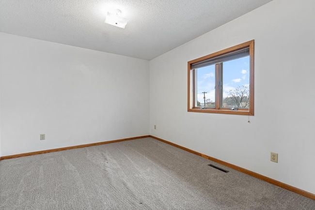 105 9 Th St W, House other with 6 bedrooms, 2 bathrooms and null parking in Canby MN | Image 42