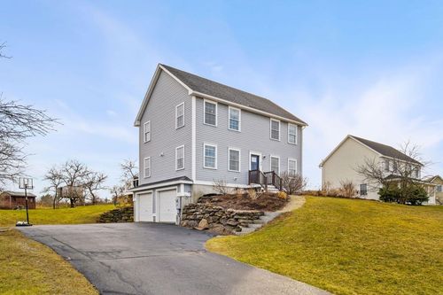 34 Orchard Hill Rd, Epping, NH, 03042-1812 | Card Image