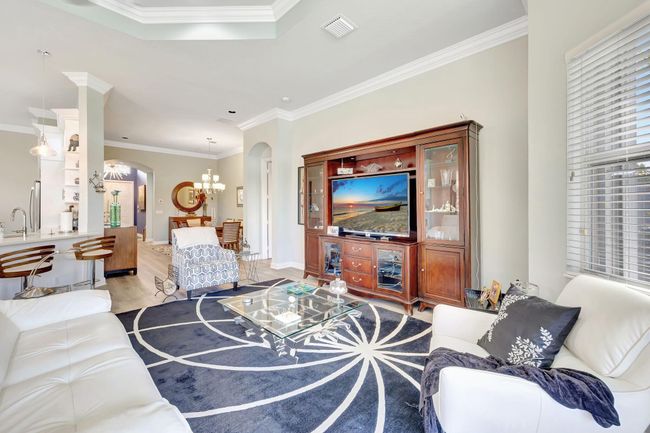 8640 Via Avellino, House other with 3 bedrooms, 2 bathrooms and null parking in Lake Worth FL | Image 17