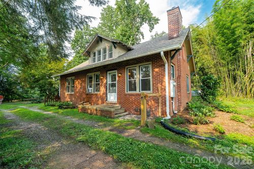 76 Starnes Cove Rd, Asheville, NC, 28806-1164 | Card Image