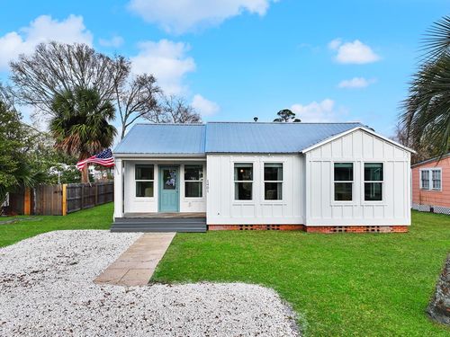 1401 Long Ave, Port St. Joe, FL, 32456 | Card Image