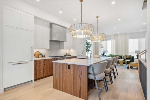 3c-44 Greenwich Heath Nw, Calgary, AB, T3B6P3 | Card Image