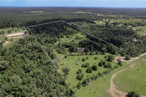 386 Holly Creek Ln, Apple Springs, TX, 75926-5116 | Card Image