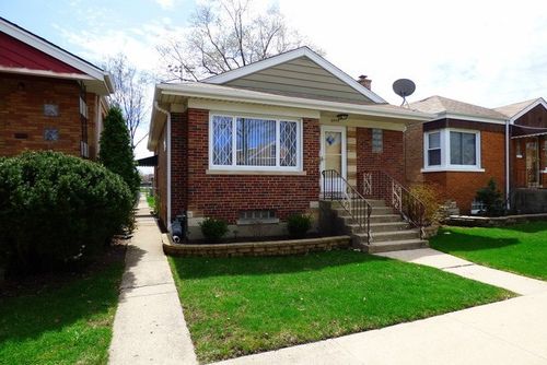 6444 28th Pl, Berwyn, IL, 60402-2766 | Card Image