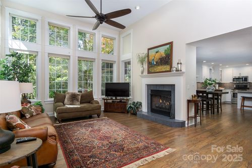 112 Twin Courts Dr, Weaverville, NC, 28787-8809 | Card Image
