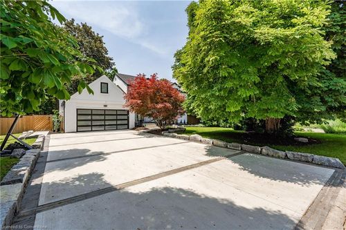 89 University Ave W, Guelph, ON, N1G1P1 | Card Image