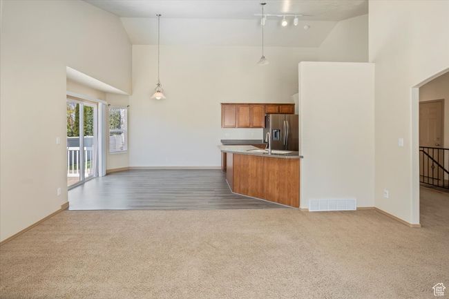 3434 4525, House other with 6 bedrooms, 3 bathrooms and 4 parking in West Haven UT | Image 5