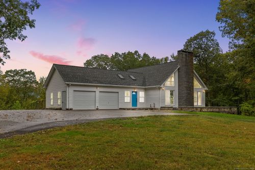 463 East St, Hebron, CT, 06248-1104 | Card Image