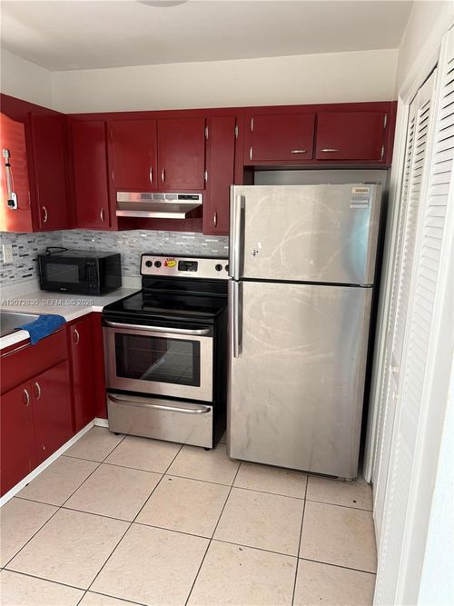 18-2826 Van Buren St, Hollywood, FL, 33020-4298 | Card Image