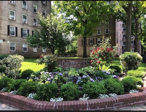 e2-51-34 30 Avenue, New York, NY, 11377 | Card Image