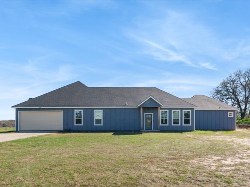 715 County Road 4599, Boyd, TX, 76023-4230 | Card Image