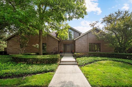 1317 Eskin Dr, Northbrook, IL, 60062-4274 | Card Image