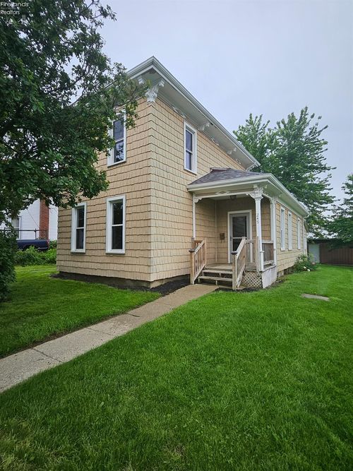 249 Dawsett Ave, Galion, OH, 44833-2645 | Card Image