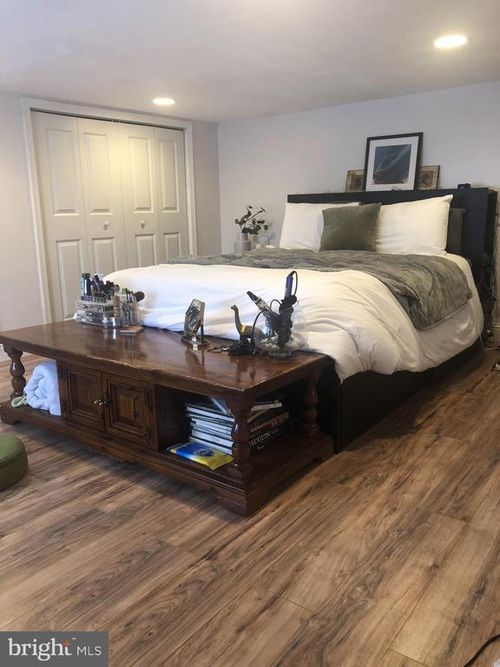 838 Corinthian Ave, PHILADELPHIA, PA, 19130-1469 | Card Image