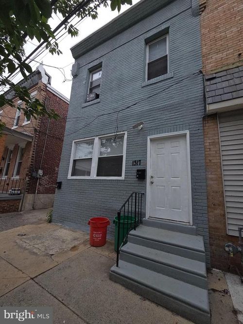 1317 S 10th St, Camden, NJ, 08104-1143 | Card Image
