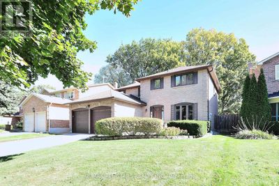 26 Hastings Dr, House other with 4 bedrooms, 3 bathrooms and 6 parking in Unionville ON | Image 1