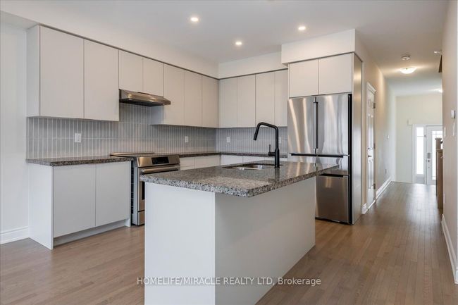 71 Arnold Cres, House attached with 3 bedrooms, 3 bathrooms and 2 parking in Alliston ON | Image 5