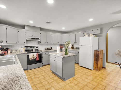 7412 County Road 131a, Terrell, TX, 75161-8007 | Card Image