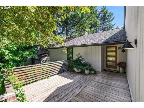 25 Becket St, Lake Oswego, OR, 97035-1033 | Card Image