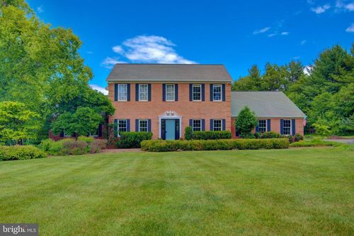 15620 Old Waterford Rd, Waterford, VA, 20197-1200 | Card Image