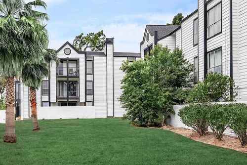 22-2159-4400 Memorial Drive, Houston, TX, 77007 | Card Image