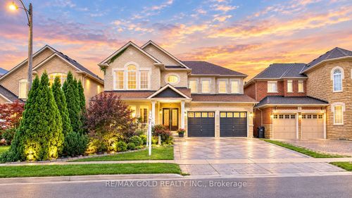 35 Duffield Rd, Brampton, ON, L7A2P5 | Card Image