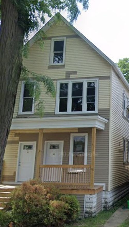 319 E 119th St, CHICAGO, IL, 60628-6211 | Card Image