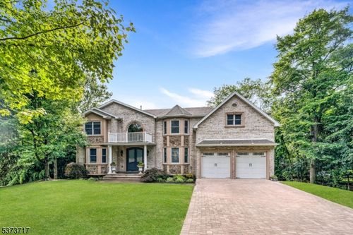 7 Soldatovic Ct, Wayne, NJ, 07470-3407 | Card Image