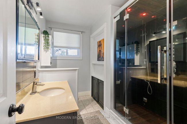 10 Henry Brown Crt, House other with 4 bedrooms, 2 bathrooms and 5 parking in Mallorytown ON | Image 43