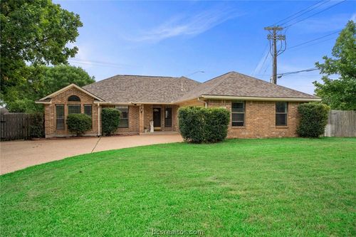 600 Coachlight Ct, College Station, TX, 77845-8145 | Card Image
