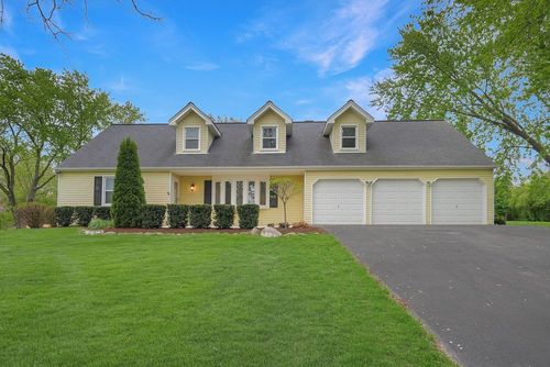 26W421 Wiesbrook Road, Wheaton, IL, 60189 | Card Image