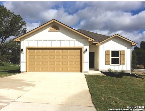 106 Lakeview Ct, Spring Branch, TX, 78070-5398 | Card Image