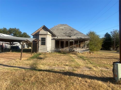 800 S 1st St, Haskell, TX, 79521-5534 | Card Image
