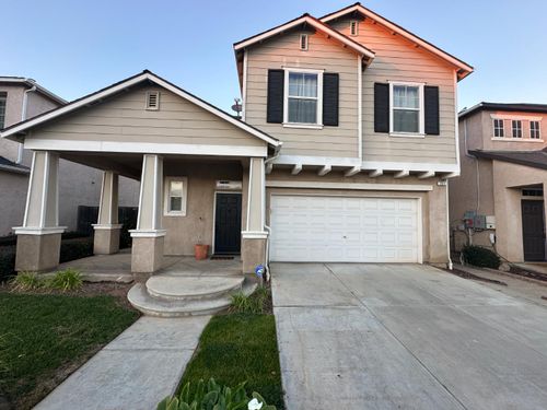 721 W Fontaine Ln, Clovis, CA, 93619-9145 | Card Image