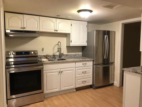 apt-8-88 W Broadway, Derry, NH, 03038-3202 | Card Image