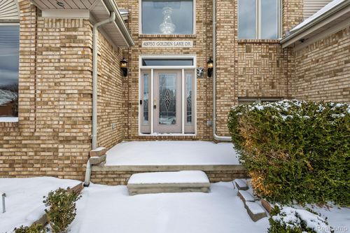 49750 Golden Lake Dr, Shelby Township, MI, 48315-3550 | Card Image