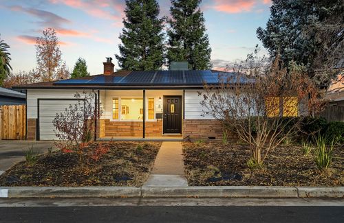 8 17th St, West Sacramento, CA, 95691-4128 | Card Image