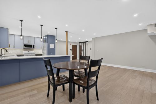 103-525 Cleveland Ave, Arlington Heights, IL, 60005-2147 | Card Image