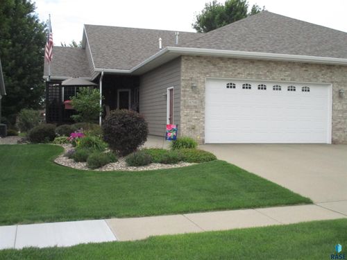 6700 S Bellwood Ave, Sioux Falls, SD, 57108-4005 | Card Image