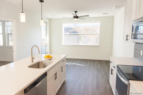 211-4900 W 29th Avenue, Denver, CO, 80212 | Card Image