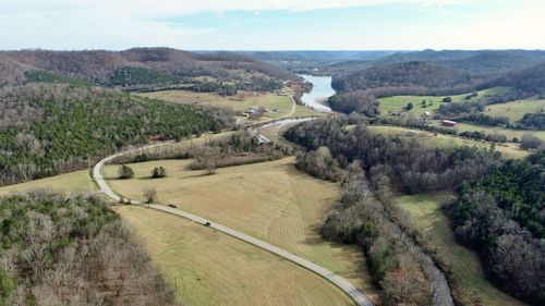 929 Wartrace Hwy, Pleasant Shade, TN, 37145-6034 | Card Image
