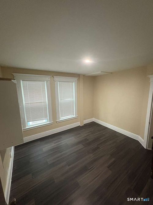 100 Washington Ter, Bridgeport, CT, 06604-3439 | Card Image