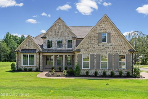 1794 Single Tree Dr, Hernando, MS, 38632 | Card Image