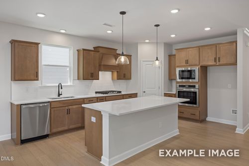 912 Diana Victoria Ct, Wendell, NC, 27591-5512 | Card Image