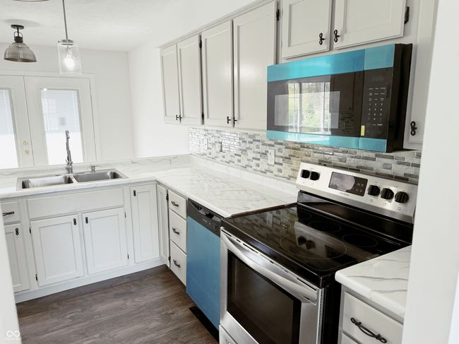 436 Tavistock Dr, House other with 3 bedrooms, 3 bathrooms and null parking in Mooresville IN | Image 4